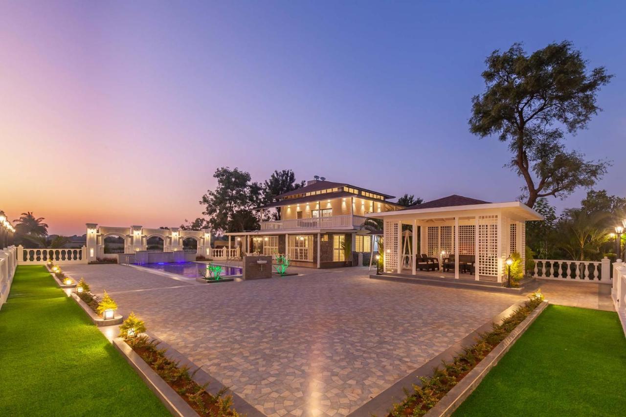Stayvista'S Lake La Vie - Tranquil Lake-View Villa Amidst Farmland With Pool And Poolside Gazebo - Proximity To Sula Nashik Εξωτερικό φωτογραφία
