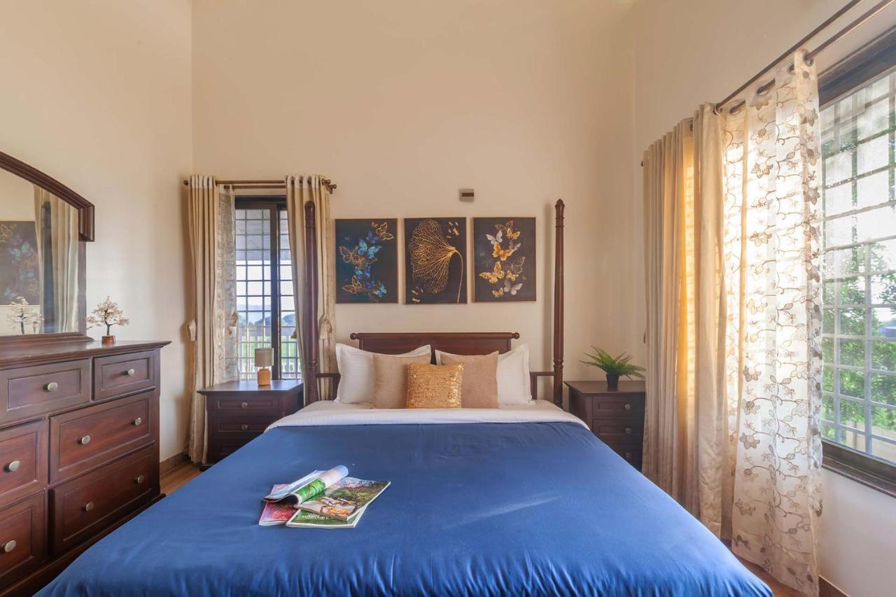 Stayvista'S Lake La Vie - Tranquil Lake-View Villa Amidst Farmland With Pool And Poolside Gazebo - Proximity To Sula Nashik Εξωτερικό φωτογραφία